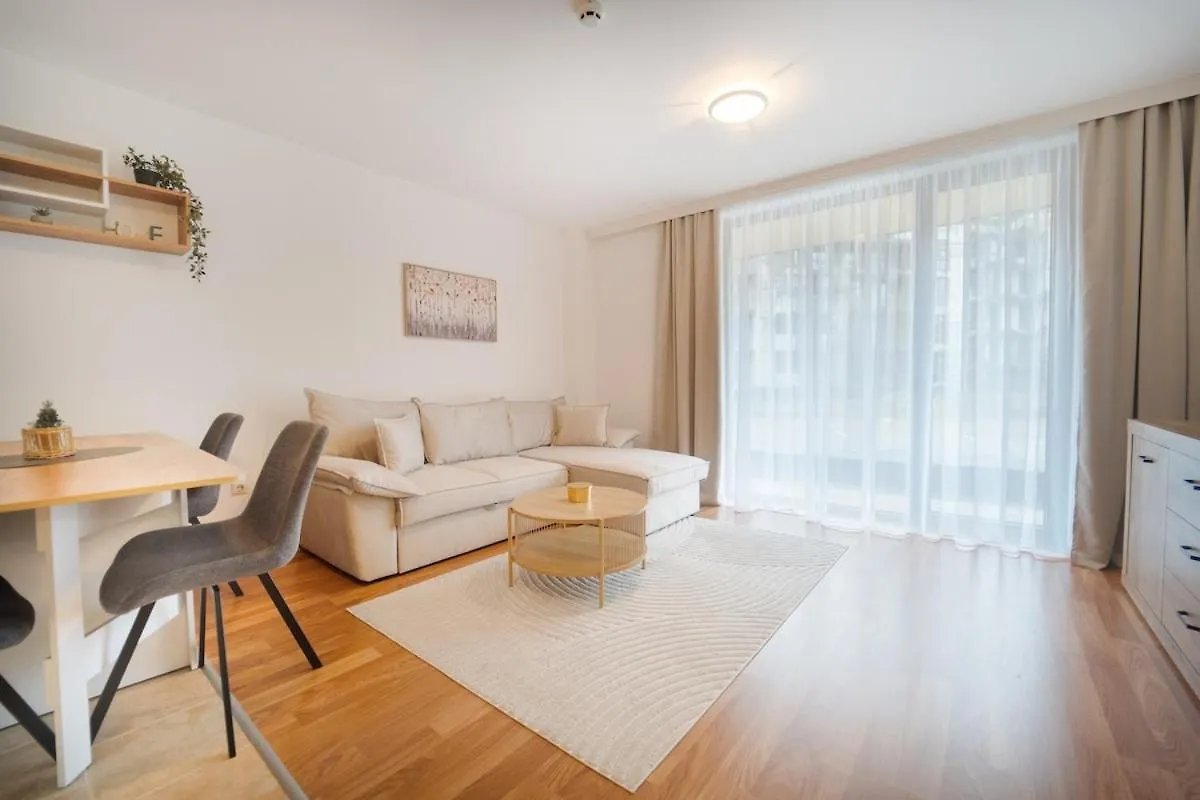 Pirin Sense Family Apt - Breakfast - Spa - Free Parking Bansko Apartment